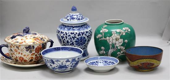 A quantity of Oriental ware